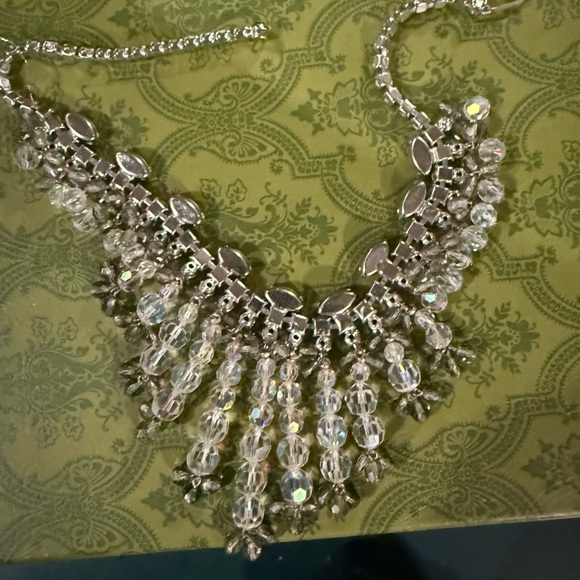 The MOST AMAZING piece of Vintage costume Jewelry ever. - Picture 10 of 15